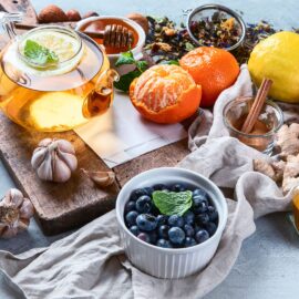 Immunsystem stärken mit Kurkuma, Beeren, Zitrusfrüchten und Tee